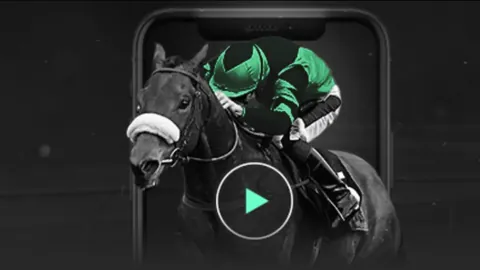 亚冬会火炬璀璨，精彩赛事盛大开幕。